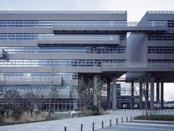 面向城市公园：张江集电港一期 / 刘宇扬建筑事务所+阿科米星建筑设计事务所