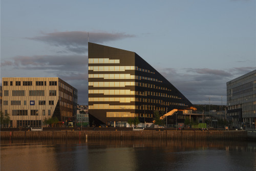 Snøhetta新作：Brattørkaia能源大楼，面向未来的负能耗建筑