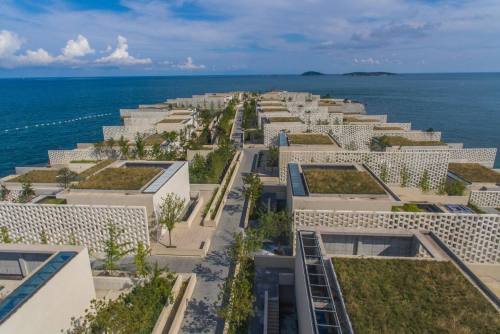 Kerry Hill遗作青岛涵碧楼被部分拆除，因其建设过程中对礁岩造成一定程度破坏