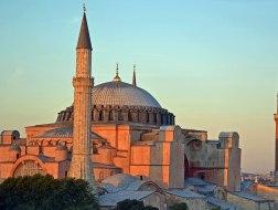 圣索菲亚大教堂将改造成清真寺，联合国教科文组织对此深表遗憾