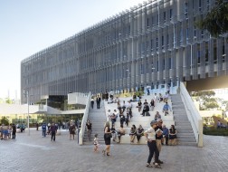 墨尔本大学设计学院：当空间本身成为教材 / John Wardle Architects + NADAAA