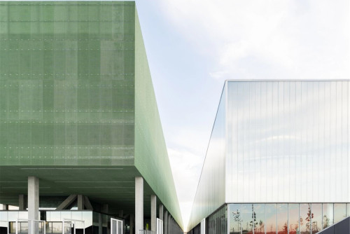 OMA新作：图卢兹会展中心MEETT，横跨700米的长条体量