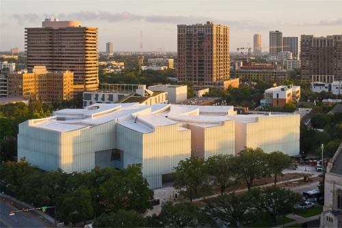 Steven Holl休斯顿美术博物馆新楼即将开幕，半透明材质创造朦胧光影