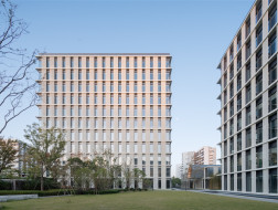 张润大厦：从体验互补到形制更新 / 山水秀建筑事务所