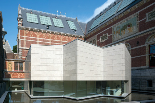 荷兰国立博物馆亚洲馆：浮水之“石” / Cruz y Ortiz Arquitectos