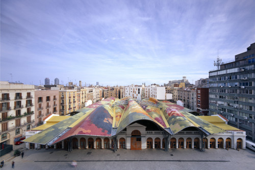 圣卡特琳娜市场重建工程：屋顶上的斑斓色彩 / EMBT
