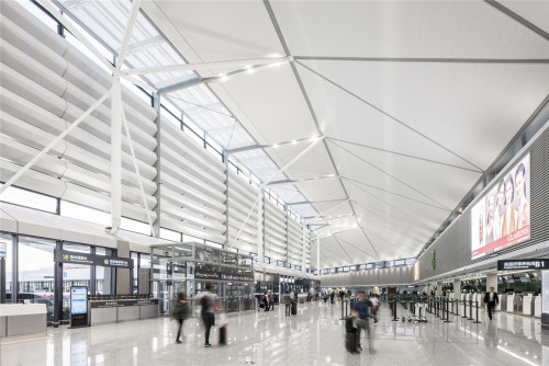 上海虹桥机场T1航站楼改造及交通中心工程 / 华东建筑设计研究总院