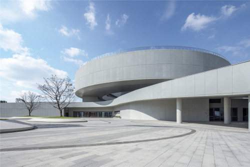 宁波市奉化规划展览馆：漂浮的螺旋 / 北京建院华南设计中心