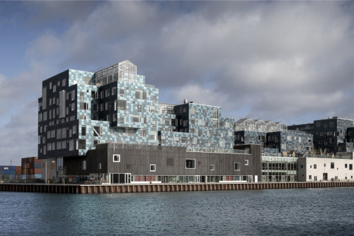 哥本哈根国际学校诺德汉校区：自发电的拼贴方格 / C.F. Møller Architects
