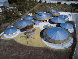 手塚建筑研究所作品：MUKU保育园，童趣气泡打造有机集群