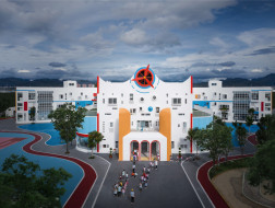 云南纸飞机幼儿园：自由“机舱” / 迪卡幼儿园设计中心
