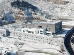 自然的建造 —— 济南市轨道交通R3线一期工程龙洞停车场综合楼项目