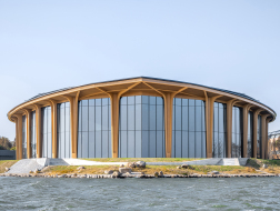 滴水湖会议中心：V形束柱托起“新叶” / DC国际·c+d设计中心