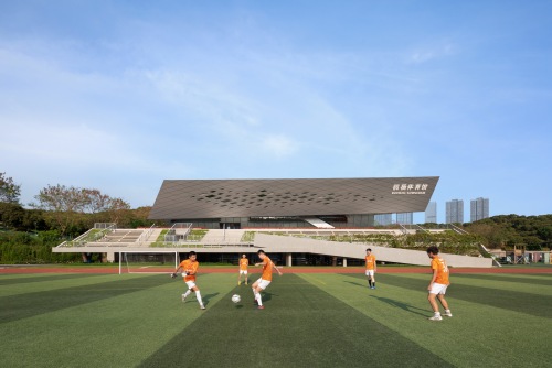 都市实践新作：南方科技大学体育馆，无限的空间游走