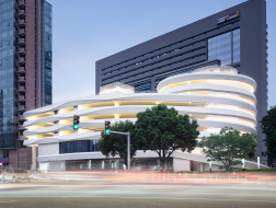 东莞CBD示范性停车楼：基础设施的柔化表达 / GWP建筑事务所
