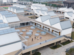 华黎新作：平行与光的学校