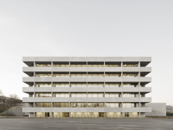 杜宾根大学地质与环境中心：优雅地延展 / KAAN Architecten