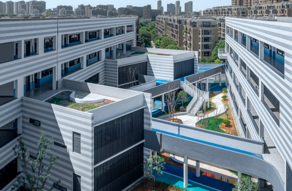 大城和小院:衢州市新华第二小学 / 零壹城市