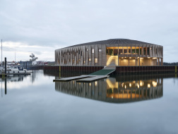 ​Snøhetta+WERK Arkitekter新作：海上的灯笼，丹麦埃斯比约新海事中心