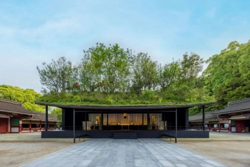 在神社打造一处“漂浮森林”：藤本壮介设计，日本太宰府天满宫临时殿堂完工