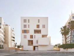 伊维萨社会住宅 / RIPOLLTIZON Estudio de arquitectura