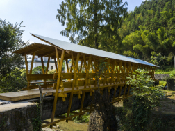 丰梧季·水渠廊桥：编织结构与生活 / IARA设计研究事务所