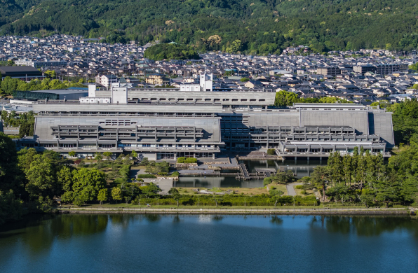 京都国际会馆：体验粗野主义力量之美