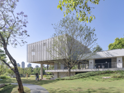 麓湖CPI岛商业更新 / vari architects 几里建筑