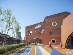 都市实践新作：老仓库边上的幼儿园