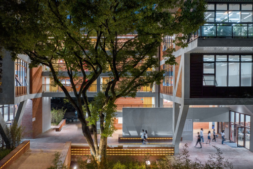 武汉大学城市设计学院 / 中国院本土设计研究中心
