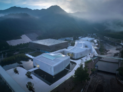 连绵的震撼：中国宣纸小镇国纸客厅及国纸水街 / 中国美院风景建筑设计研究总院