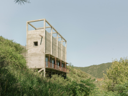 Casa Taller，避世林中 / Agustín Berzero+Manuel González Veglia
