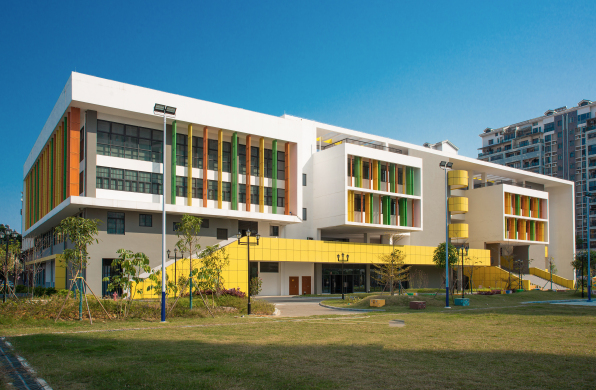 南宁市中兴小学扩建 / 广西中盛建筑设计