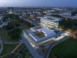 同济院麟和建筑工作室新作：同济大学艺嘉楼（嘉定校区学生活动中心）