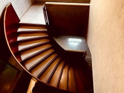 斯卡帕用建筑布阵，召唤静寂、记忆与时间｜旅行现场