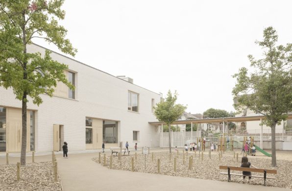 “内向”的建筑：Lully Vauban学校扩建 / Atelier Serge Joly Architectes