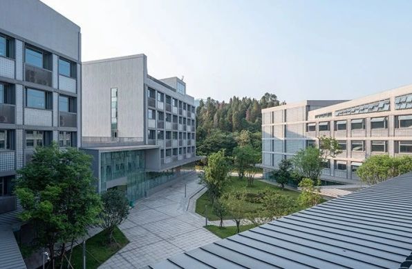 非常建筑新作：开门见山，西华大学宜宾产教融合实训基地