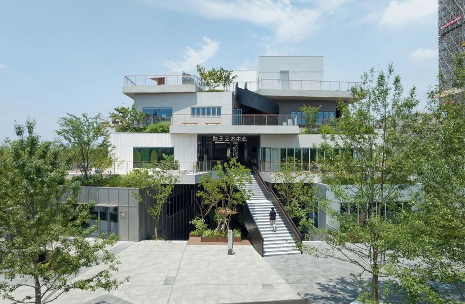 B.L.U.E.建筑设计事务所：建筑/室内设计师、助理建筑/室内设计师、实习生【北京招聘】（有效期：2025年6月30日至2025年12月30日）